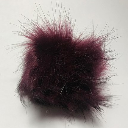 pompon fv. 750 Brodeaux rød.jpg
